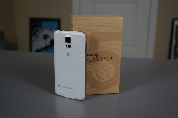 三家运营商均为5299元 三星Galaxy S5零售版开箱