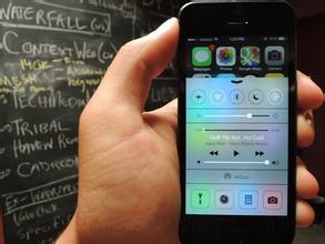 【答疑】 iPhone上的微信提示一直有延迟，为什么？