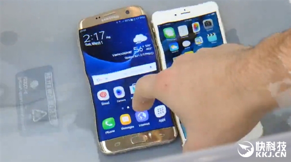 又一神技！三星S7 Edge支持水下触摸操作：iPhone傻眼