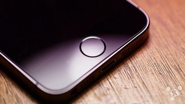 【预测】如果乔布斯还在 iPhone 5SE会出现吗？