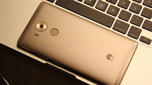 【惊爆】华为Mate 9曝光 2000万像素双摄像头！