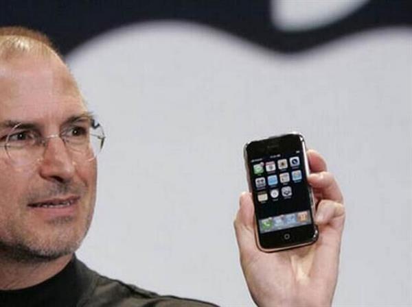 【快讯】纪念乔帮主：iPhone要推十周年版！苹果第一次