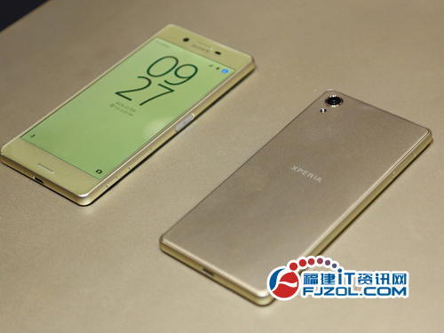 索尼新突破 港版双4G索尼Xperia X促销