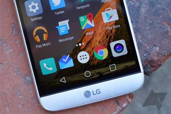 【今日快讯】超前三星S8首发骁龙835！LG G6外形曝光：双摄后指纹