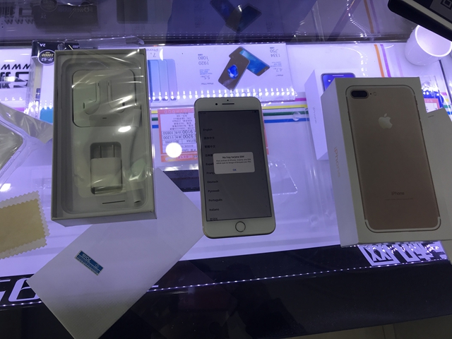 出台全新美版iPhone7Plus 128G 只要4550元 不用怀疑现场查询 不要再犹豫哈[耶]