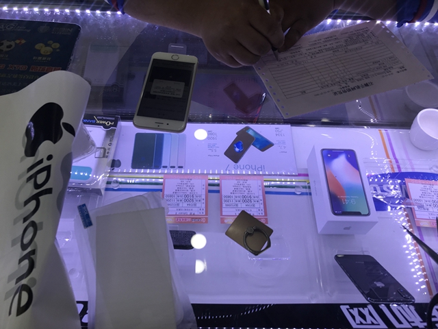 全新美版库存机iphone6 128G出一台 库存少量现货 欲购从速 感谢支持 一年保修假一赔十