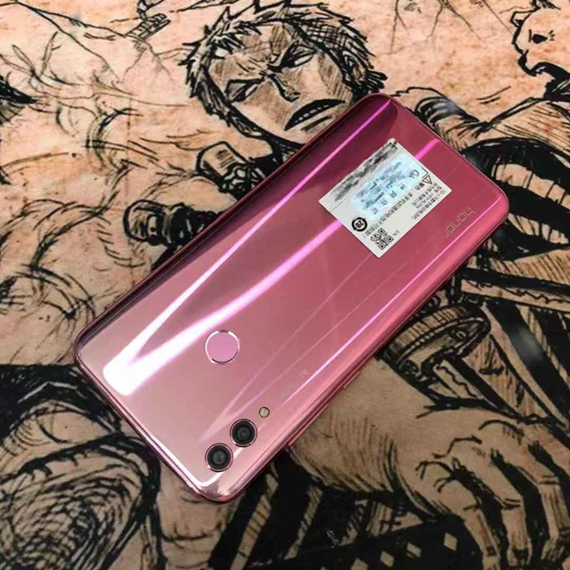 华为荣耀10青春版石狮手机网到货！真机图赏走一波！
