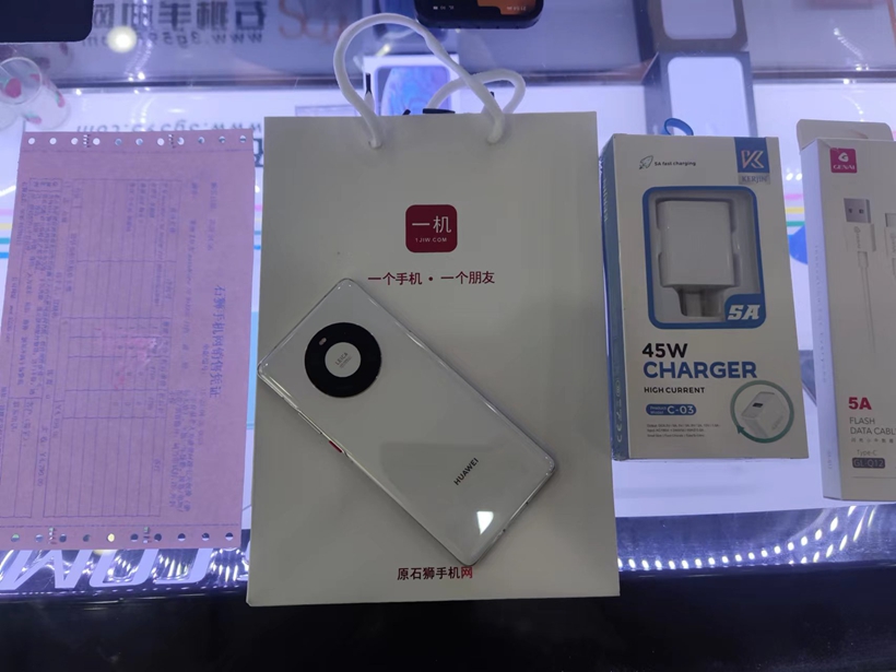 二手良品 华为旗舰机Mate40Pro陶瓷白8+256G出一台！真机图赏！