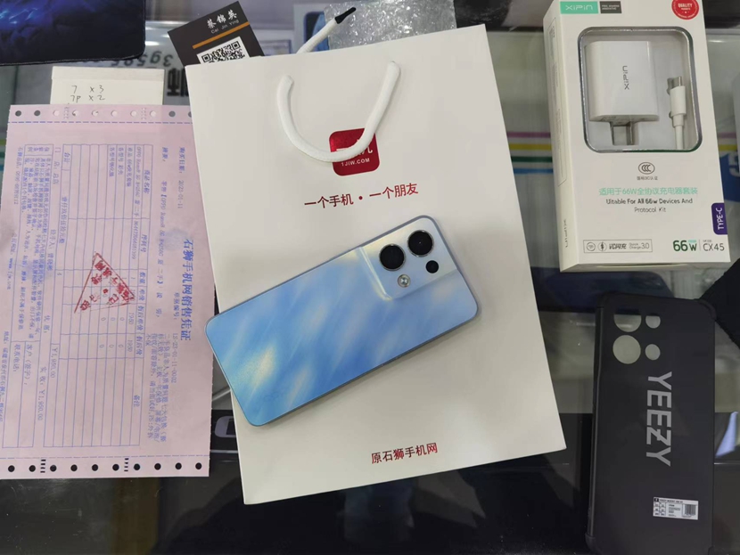 OPPO Reno8 8+256 蓝色 二手良品 出一台！一年保修，纯原无拆修。  精品好机，尽在一机网。