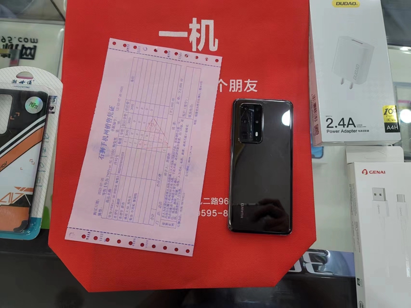 二手良品！5G华为P40Pro8+256G黑色出一台！95新 2000左右 超高性价比  感谢支持！！一年 保修