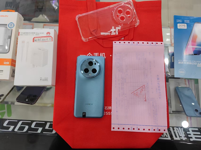 二手良品 5G 荣耀 旗舰 Magic5Pro  12+256G 蓝色出一台！高端大气，价格便宜  价格超实惠，一年保修