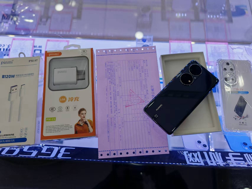 二手良品！超便宜 一千不到 华为P50Pro 8+256G 黑色出一台！感谢支持！！一年 保修，配66W快充！  赠送一